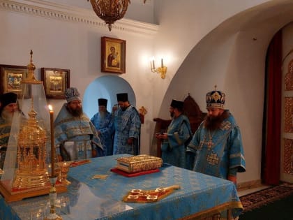 Архиерейское богослужение в Николо-Шартомском монастыре