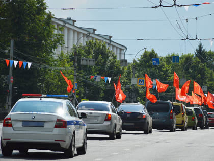 РОССИИ НУЖЕН КУРС НА СОЦИАЛИЗМ!