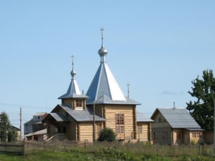 Архиерейское богослужение в храме в честь иконы Божией Матери «Всех скорбящих Радосте» д. Перемилово