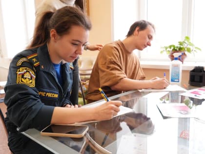 Курсанты Академии поддержали медиков-волонтёров, став донорами компонентов крови