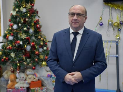 В канун Нового года в школе долголетия «Золотая осень» прошел замечательный праздник талантов