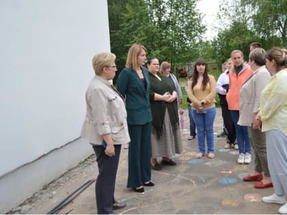 Глава города Светлана Семёнова ознакомилась с ходом ремонтных работ в детском саду №15