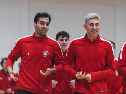 ПЕРВАЯ ТРЕНИРОВКА В НОВОМ ГОДУ