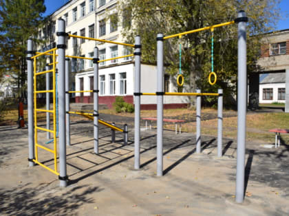 Спортивные площадки в школах №39 и №43 достраивает новый подрядчик