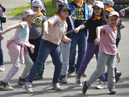 В парке «Харинка» прошел «Спортивный десант смешариков в космосе»