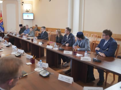 Станислав Воскресенский встретился с новым составом Общественной палаты