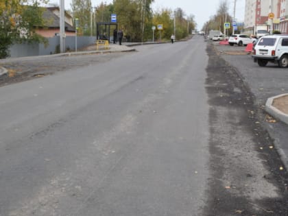 Завершается ремонт дороги на улицах Революционная и 1-я Отрадная