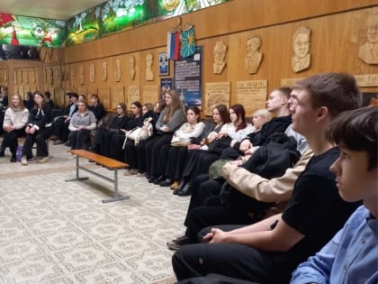 Старшеклассники 56-й школы побывали в уникальном музее ВТА