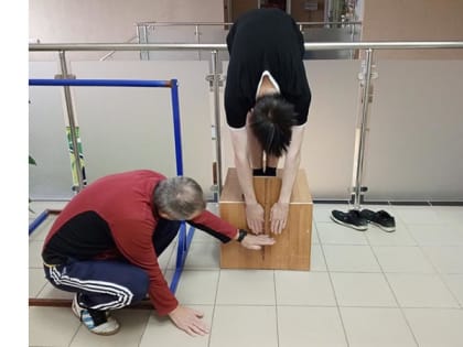 На стадионе детско-юношеской спортивной школы прошёл фестиваль ГТО для студентов индустриального колледжа