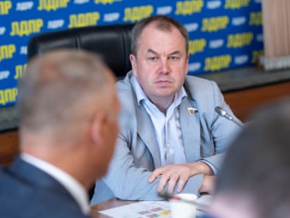 ЛДПР предлагает дать жёнам мобилизованных преимущество при устройстве на работу
