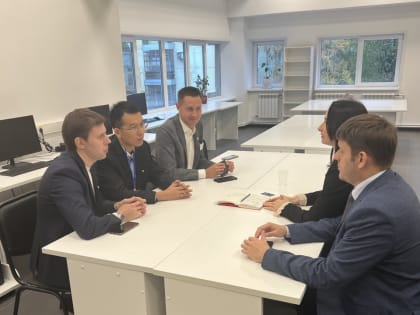 Состоялись переговоры с иностранными партнерами, выпускающими швейное оборудование