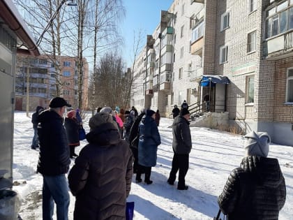 «Нам, что теперь, умирать?»: больные штурмуют аптеки Кинешмы в надежде получить льготные лекарства