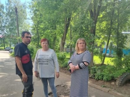 Благоустройство придомовых территорий продолжается