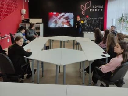 Сотрудники колонии-поселения №10 провели работу по привлечению старшеклассников к поступлению в ведомственные вузы ФСИН России