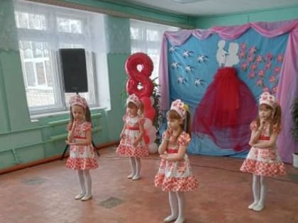 Праздничный концерт «Восьмое мгновение весны»