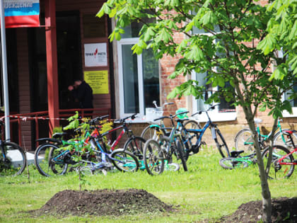 В школу — на велосипеде