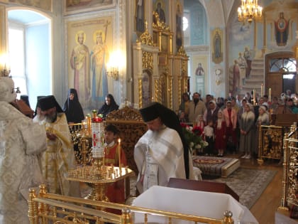 Архиерейское богослужение в Успенском Дуниловском монастыре