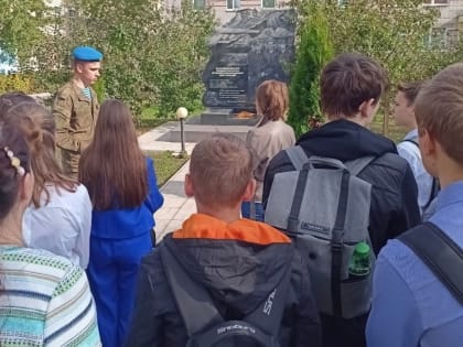 Ученики одной из ивановских школ с экскурсией посетили 217 полк