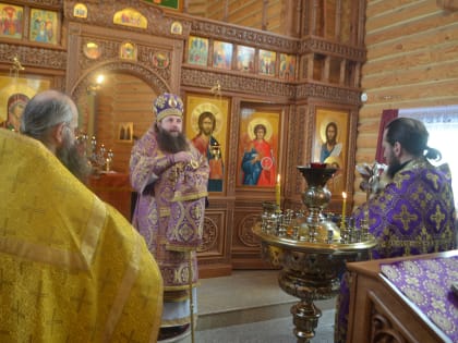 Архиерейское богослужение в храме в честь Крестителя Господня Иоанна п. Остапово