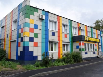 У центральной городской детской библиотеки благоустроили территорию