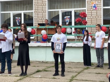 Молодое поколение помнит героические подвиги народа в годы Великой Отечественной войны (мероприятие проведено  в МБОУ "Каменская средняя школа" Вичугского муниципального 