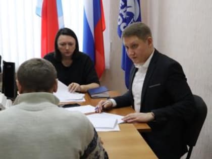 Главы Фурмановского района Павла Колесникова провел личный прием граждан