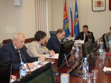 Депутаты рассмотрели вопросы финансирования в 2024 году сферы городского хозяйства