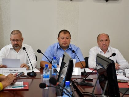 Депутаты обсудили поправки в городской бюджет