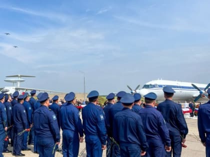 Глава региона принял участие в прощании с экипажем самолета Ил-22