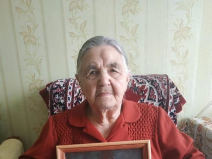 Сегодня свой 95-летний юбилей отмечает жительница Заволжска Воробьева Валентина Алексеевна.
