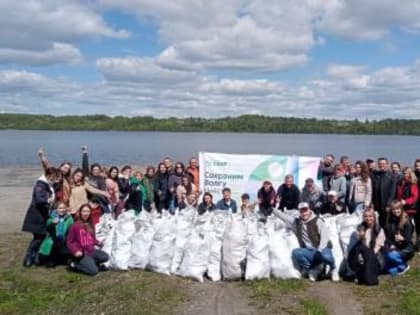 В рамках Дня Волги Ивановское отделение Сбера провело акцию по уборке береговой линии в Кинешемском районе