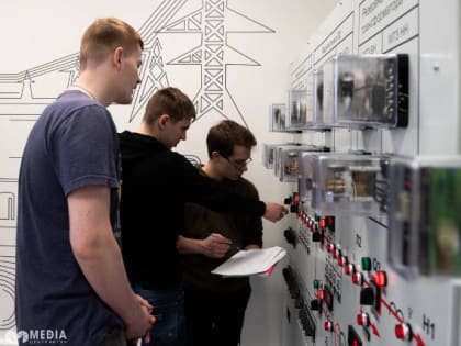 Работники энергетической отрасли отмечают свой профессиональный праздник