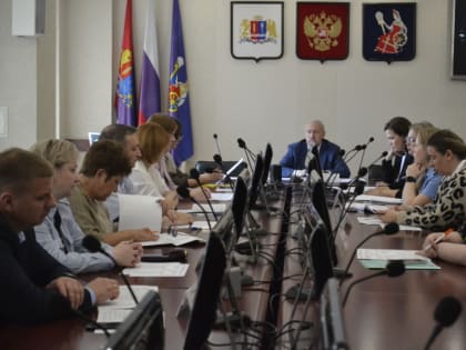 В мэрии состоялось заседание рабочей группы по противодействию теневой занятости и легализации трудовых отношений