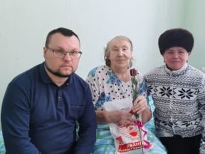ДЕПУТАТ ВЛАДИМИР ЛЮБИМОВ ПОЗДРАВИЛ ЖЕНЩИН-ВЕТЕРАНОВ С ПРАЗДНИКОМ 8 МАРТА