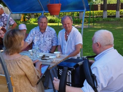 Кинешемский детский дом посетил артист театра и кино Васьков Михаил Юрьевич.