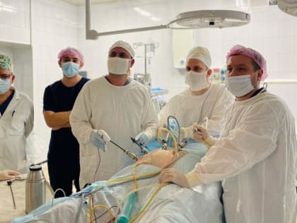 Урологи Седьмой городской клинической больницы удалили огромный дивертикул мочевого пузыря