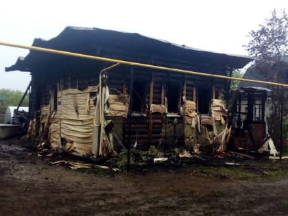 В Заволжске на пожаре погиб подросток