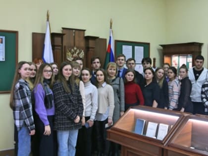 Студенты юридического факультета ИвГУ побывали на занятии у следователей-криминалистов следственного управления