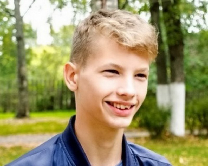 Тин подросток. Лицо подростка. Лицо подростка мальчика. Мальчик 14 лет.