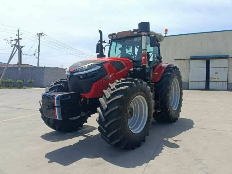 VIP Series Farm Tractor (Red)