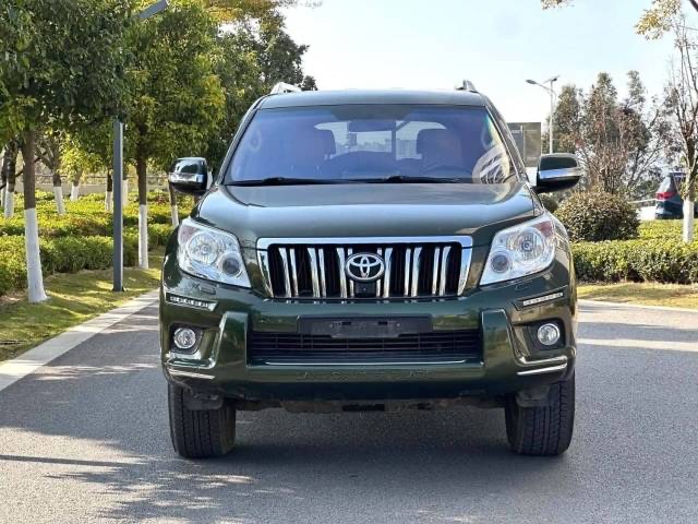 Green Sport SUV