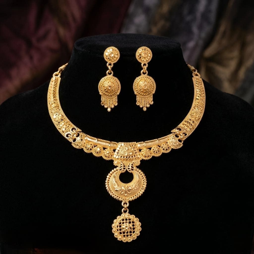 Shringarika Traditional Gold-Tone Filigree Necklace Set for Women, thumbnail 4