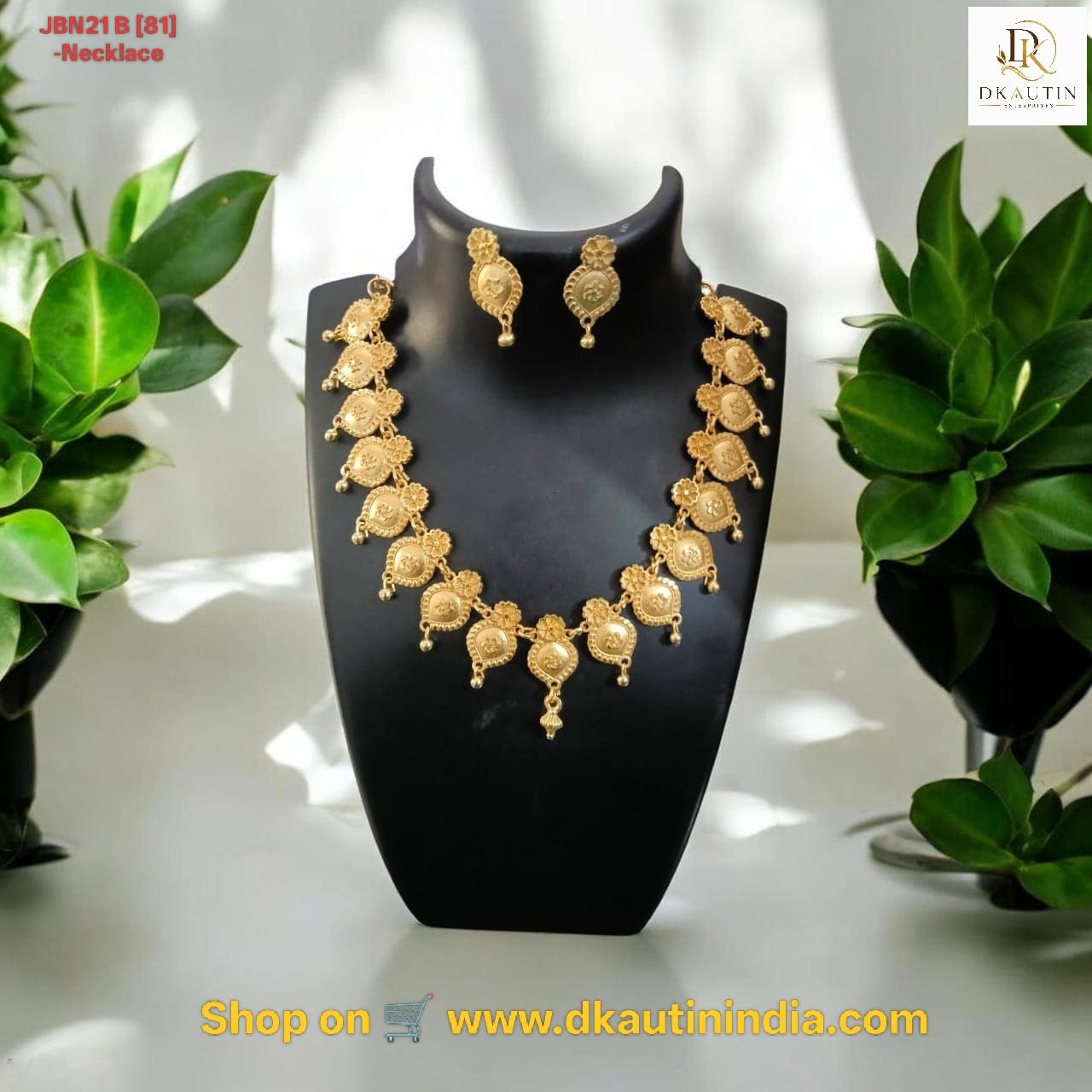 Shringarika Traditional Gold-Tone Coin Necklace Set for Women, thumbnail 4