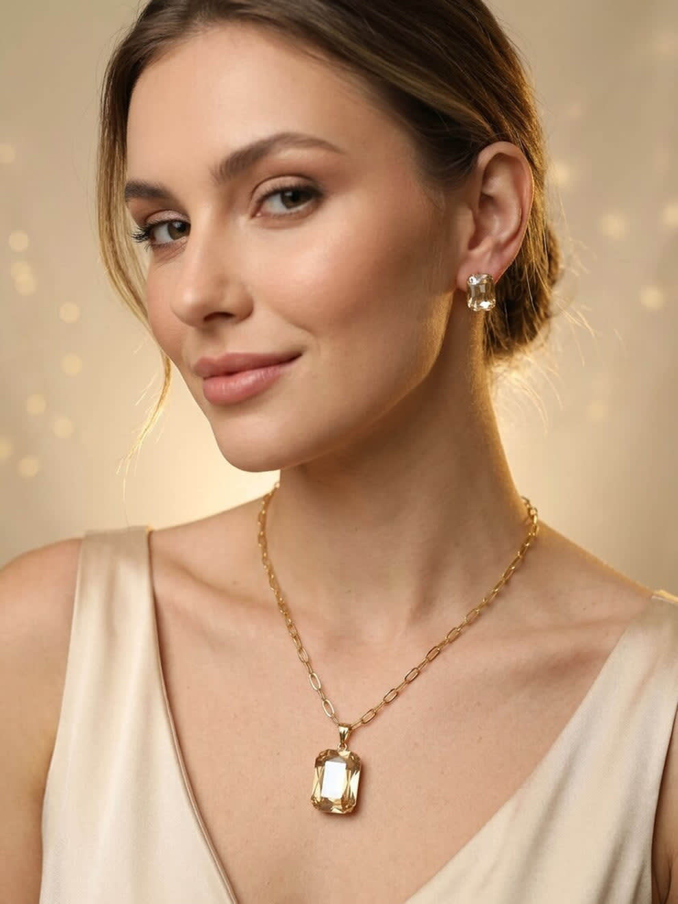 Shringarika Jianna Champagne Stone Pendant Necklace Set, thumbnail 2