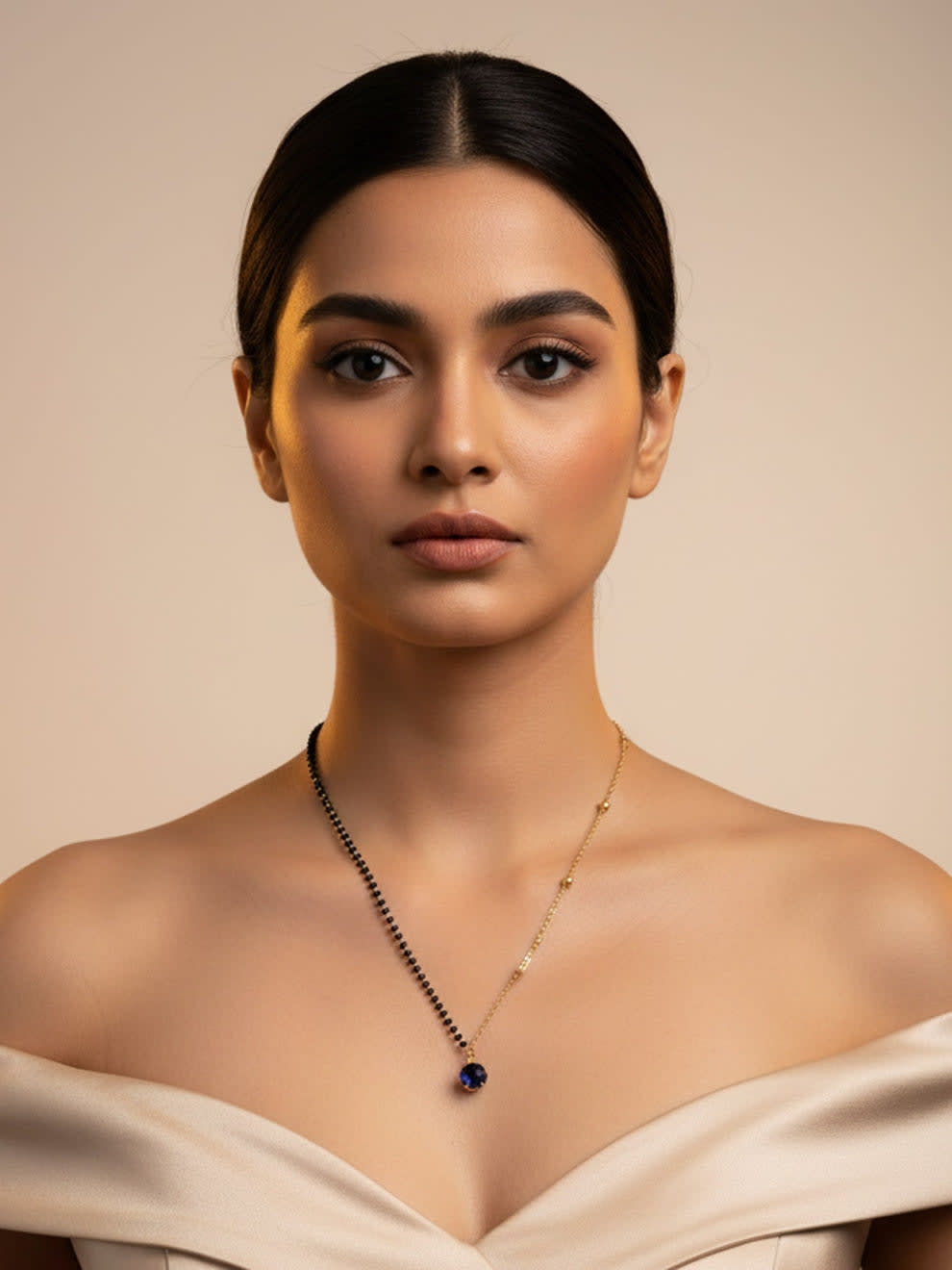 Shringarika Anna Blue Solitaire Pendant Mangalsutra, thumbnail 2