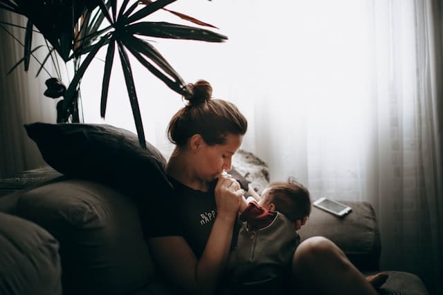 breastfeeding mother
