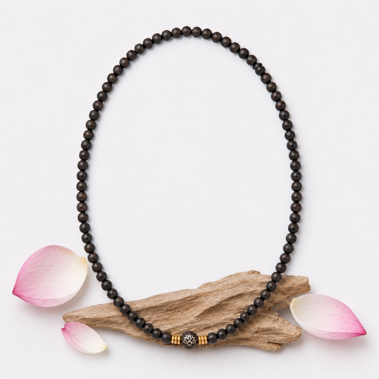 Luxury Agarwood necklace