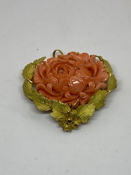 18 kt. Gold - Pendant Coral - Catawiki