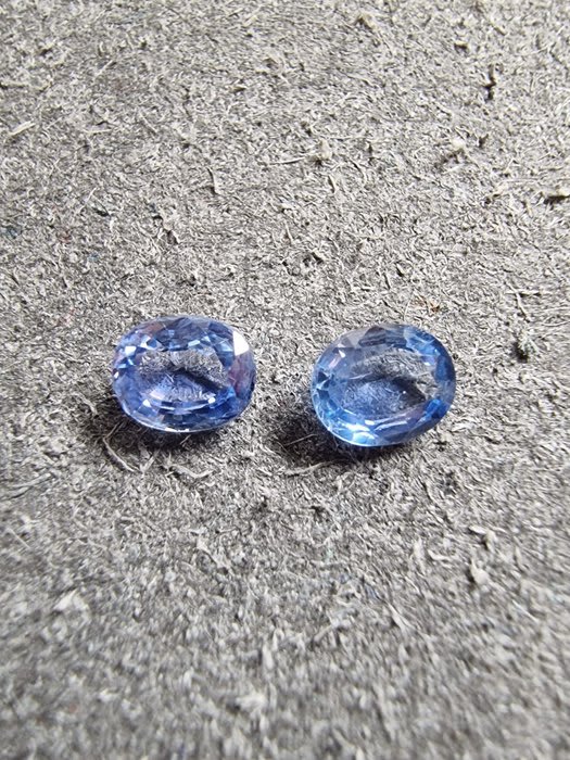 2 pcs Blue Sapphire - 1.33 ct - Catawiki