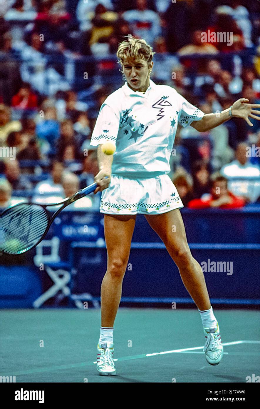 Steffi Graf (GER) competing at the 1987 US Open Tennis Stock Photo - Alamy